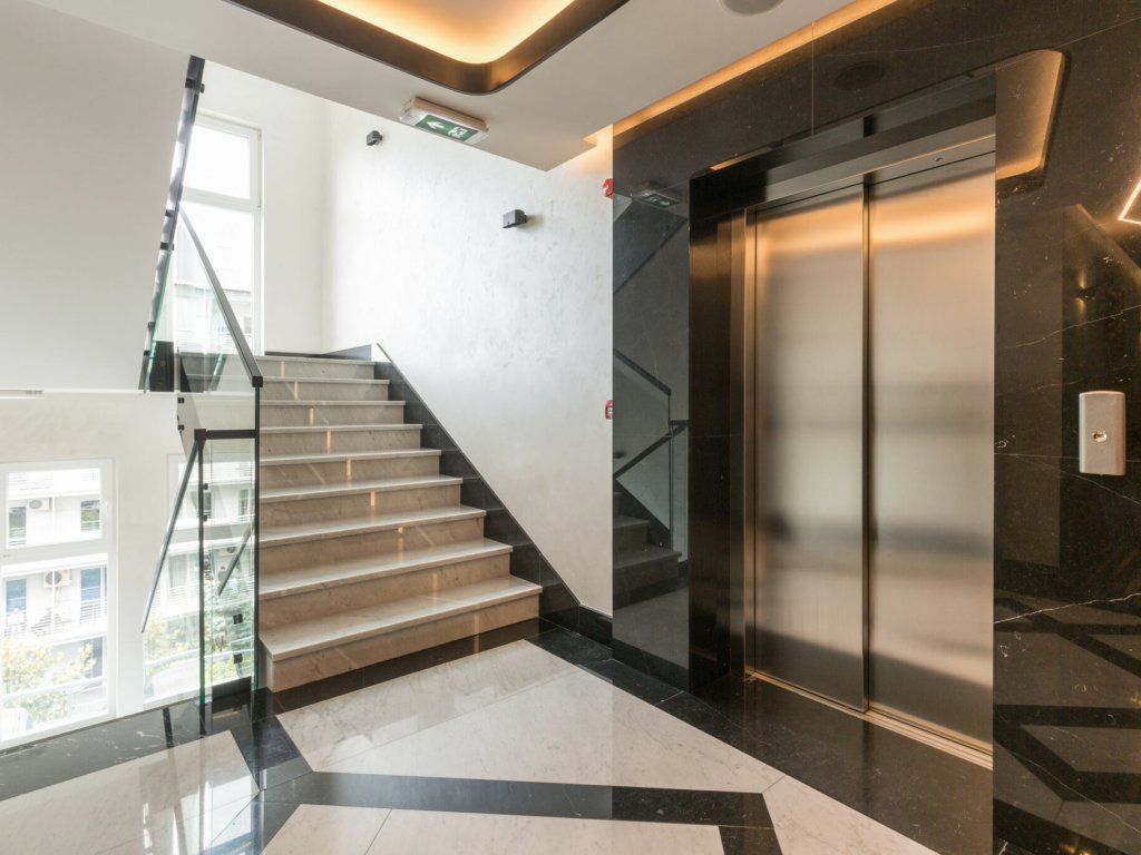 ¿Cuánto consume un ascensor? Consejos para reducir su impacto energético (III)