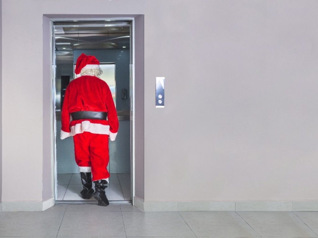 Ascensores Pertor os desea una Feliz Navidad y un próspero año 2023