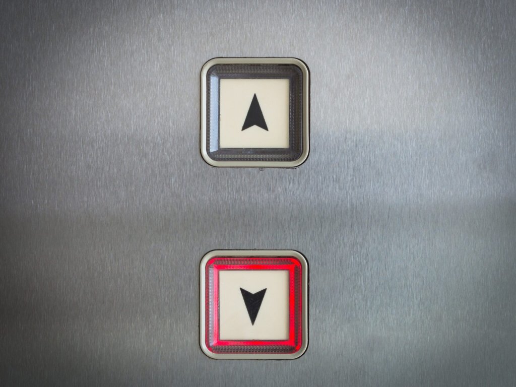 Instalaciones para bajar el ascensor a cota cero: soluciones de accesibilidad con Ascensores Pertor (II) 