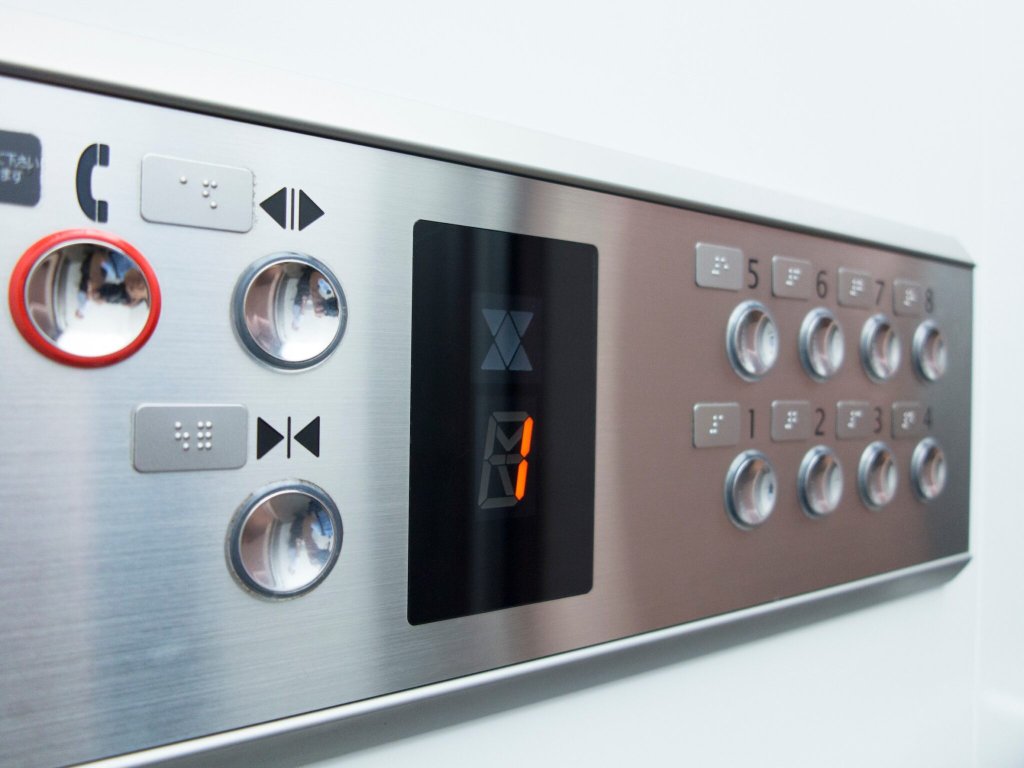 ¿Quién y cómo paga el ascensor de la comunidad? (III)