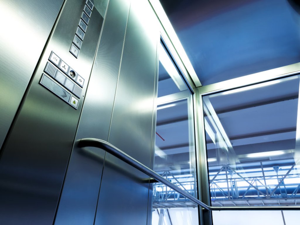 ¿Cuál es la normativa vigente sobre mantenimiento de ascensores en 2022? (I)