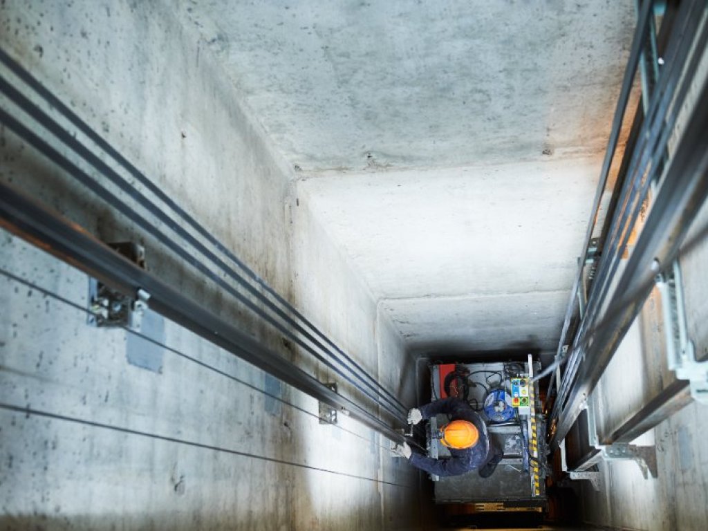 ¿Cómo puede afectar el verano al ascensor de tu edificio? (II)