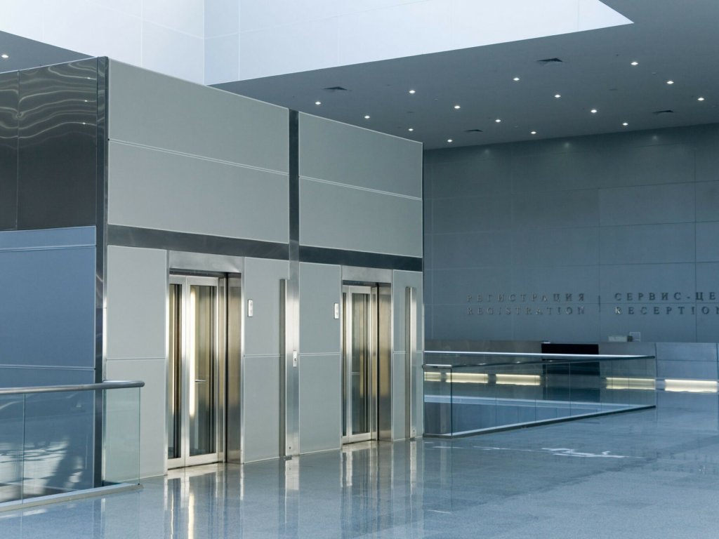 Cómo mejorar la accesibilidad en comunidades antiguas: soluciones prácticas (II)