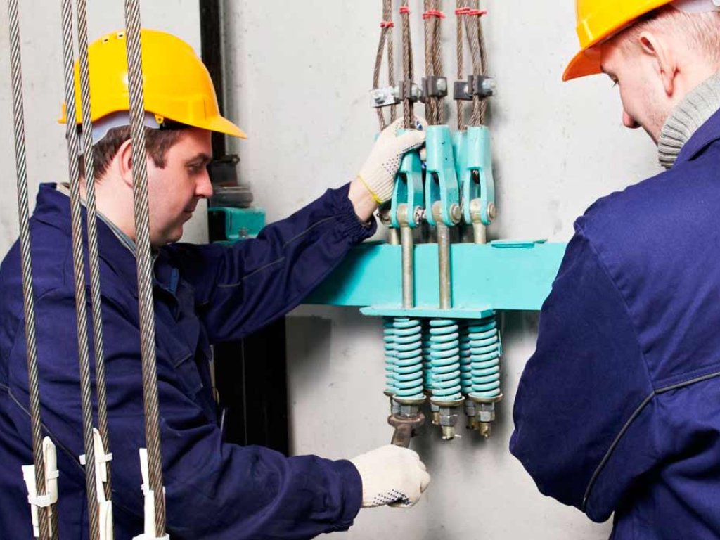 Pertor, especialista en modernización y reparación de ascensores