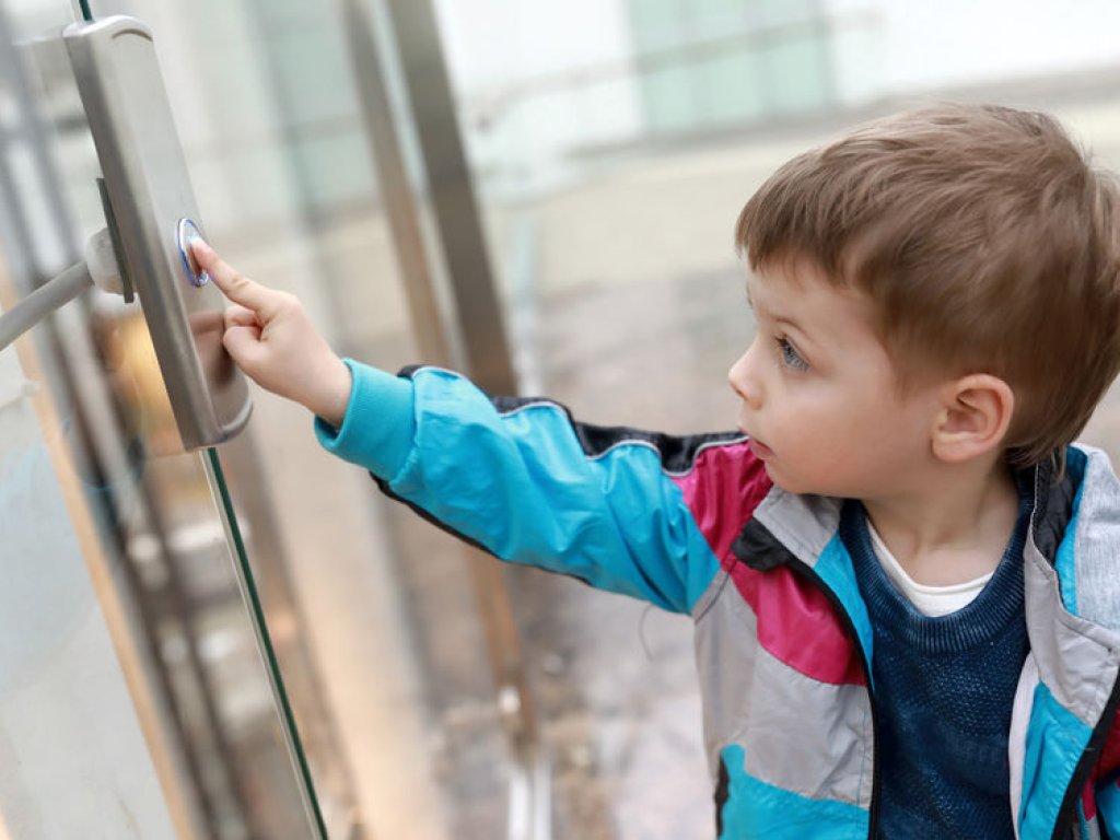Las medidas mínimas obligatorias de un ascensor (II)