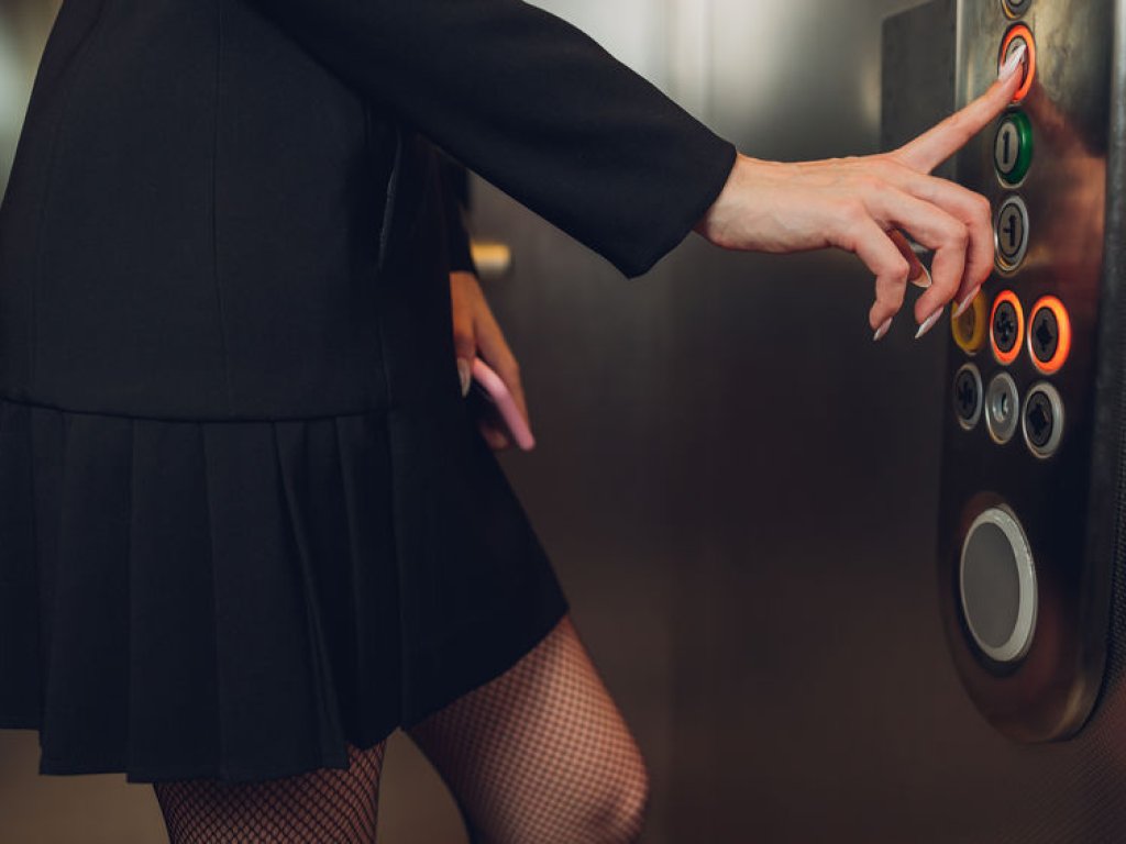 ¿Qué potencia debo contratar para el funcionamiento del ascensor? (II)