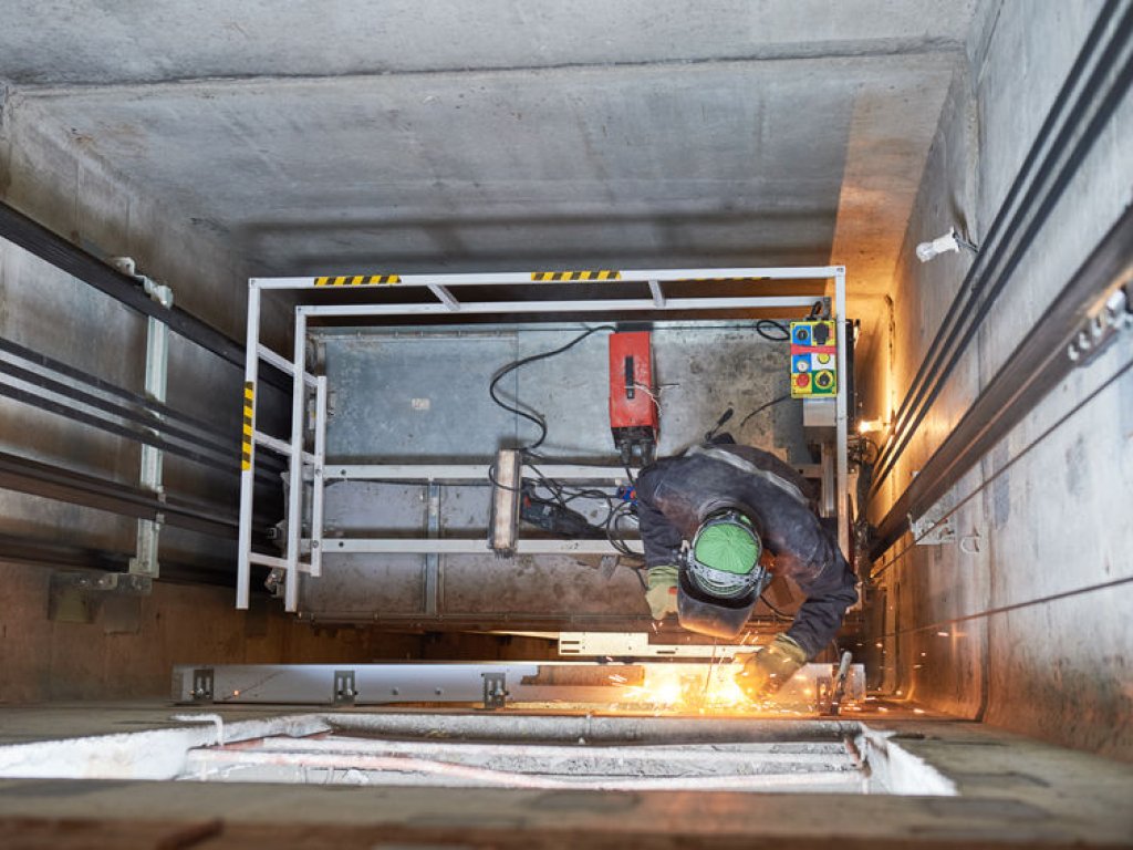 Qué causa los ruidos en el ascensor y cómo se pueden solucionar (II)