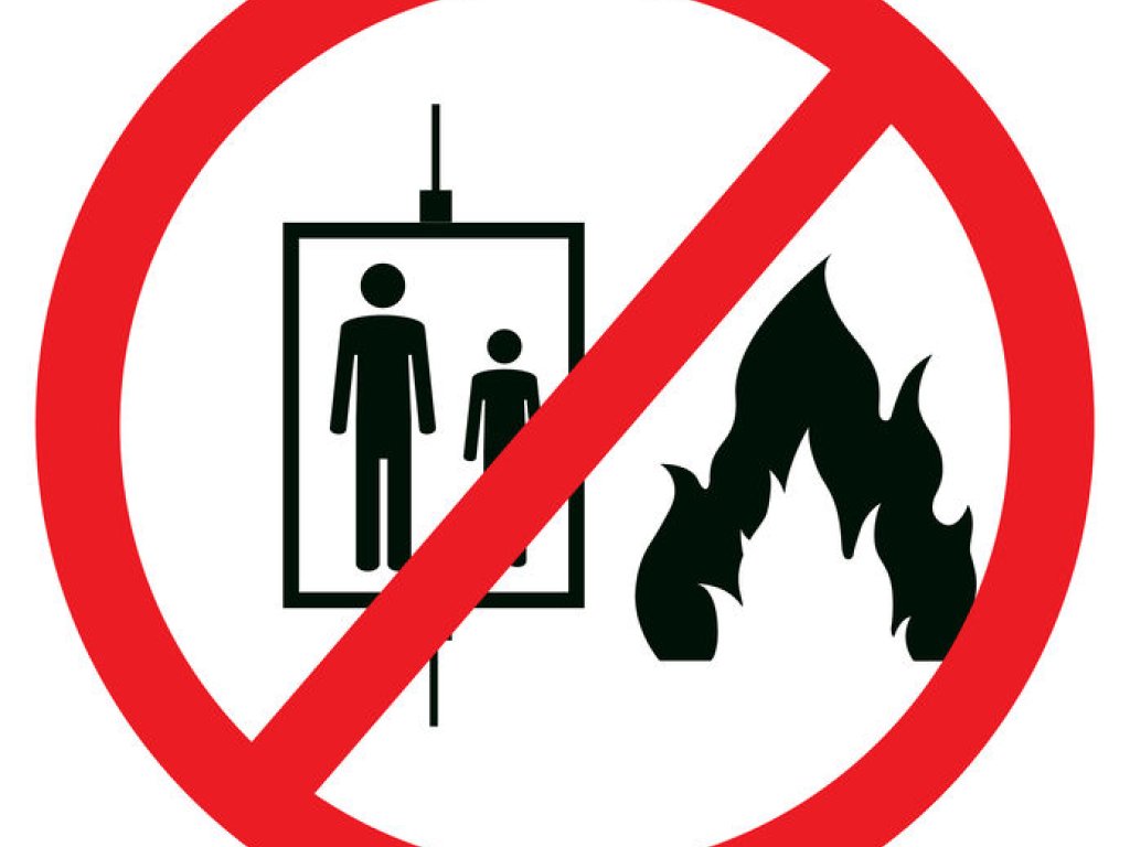 Motivos por los que no usar el ascensor en caso de incendio
