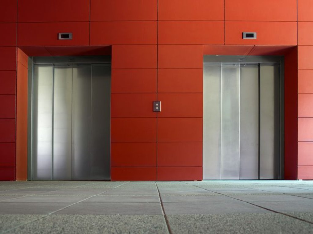 ¿Cómo ahorrar energía en el ascensor? (I)