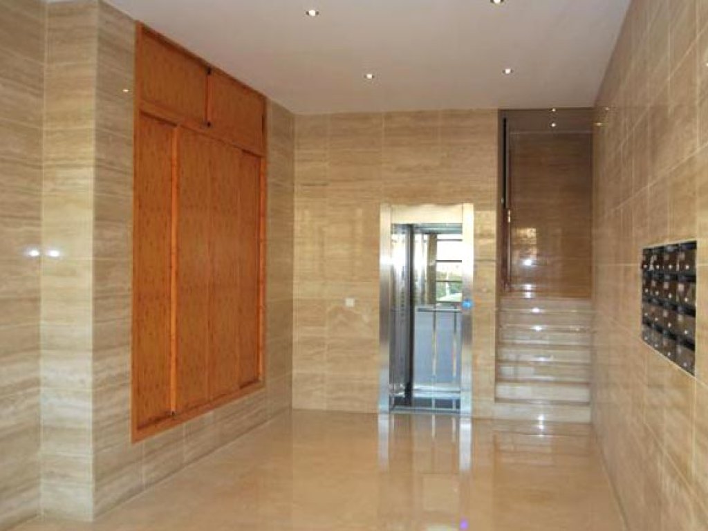 ¿Qué significa bajar a cota cero un ascensor?