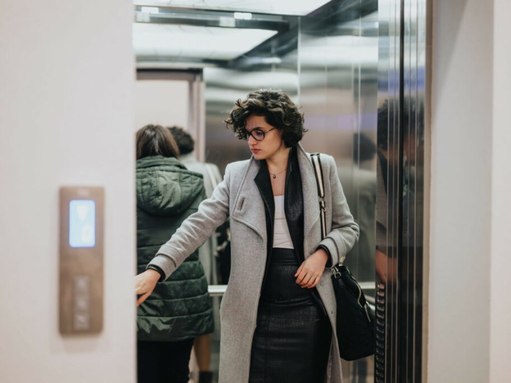 ¿Cuándo conviene modernizar un ascensor y no sustituirlo? (II)