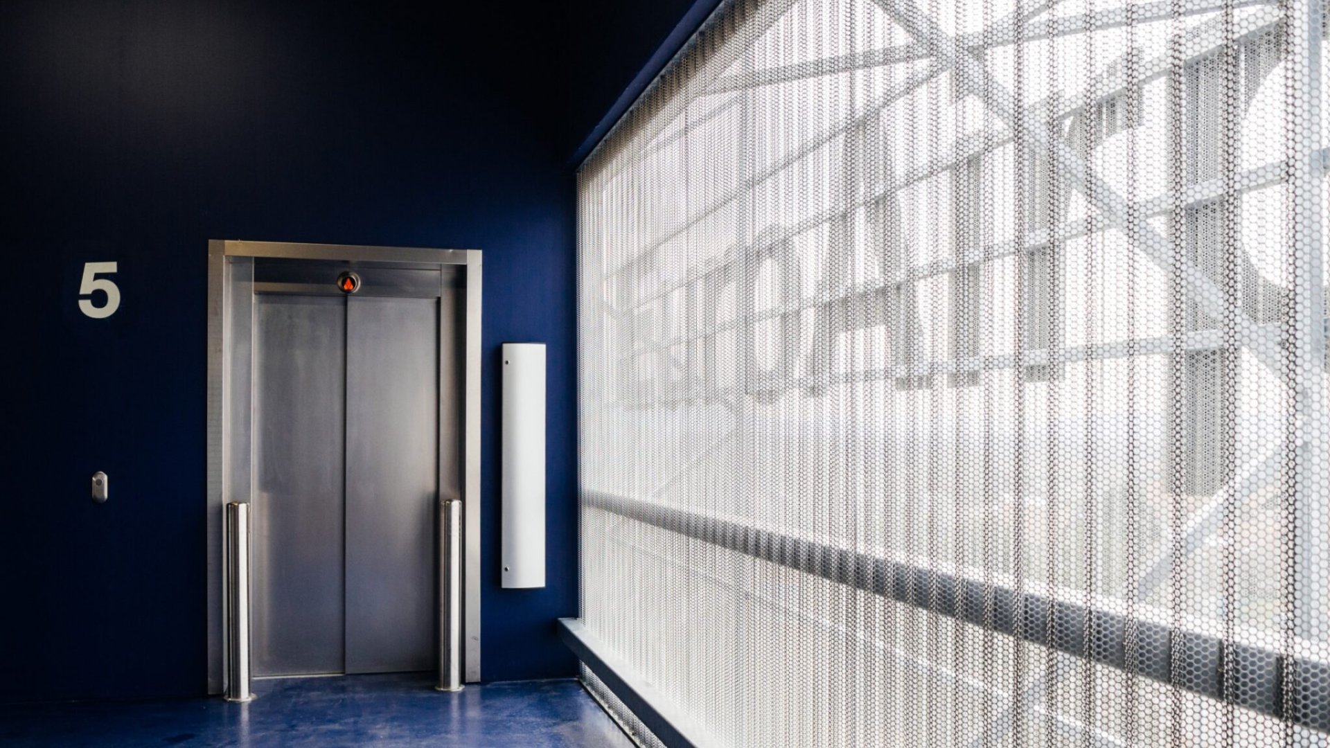 Ventajas de instalar un ascensor en tu negocio y requisitos en España (II)