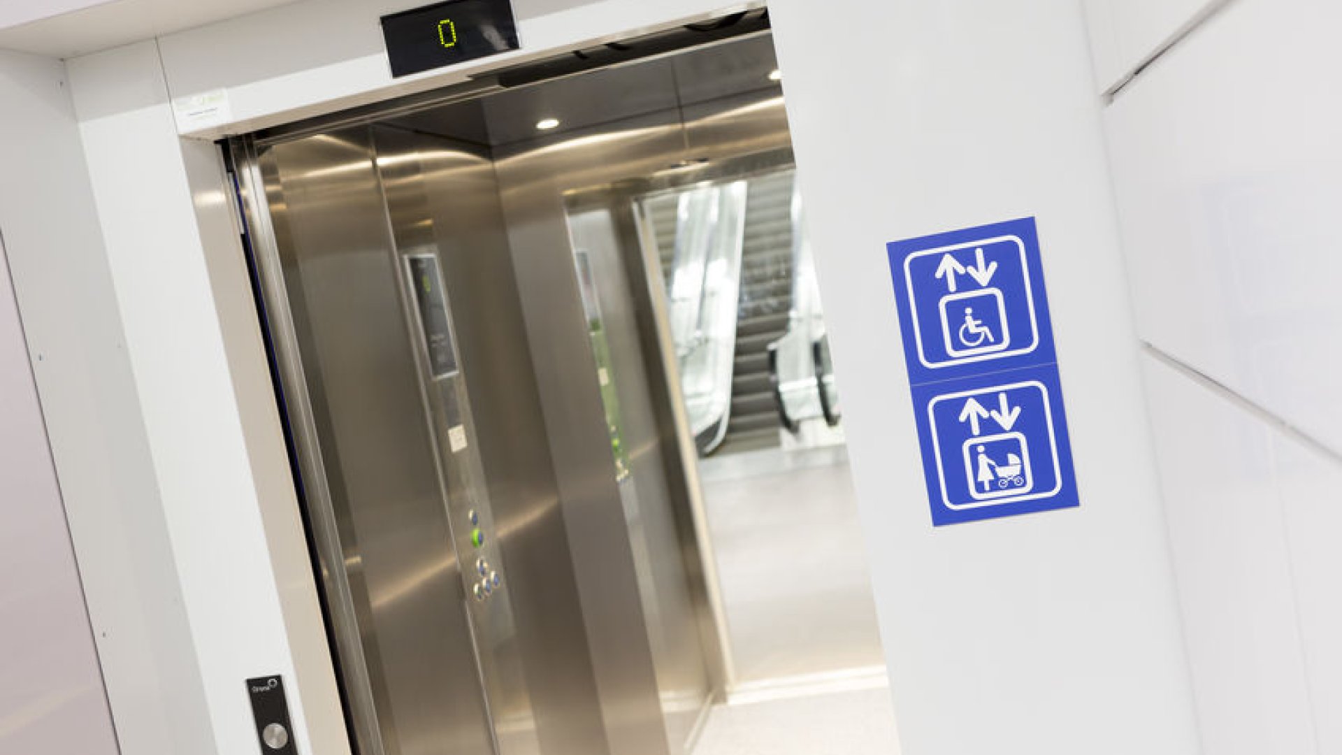 Consejos de seguridad en los ascensores: viajes verticales sin preocupaciones (II)