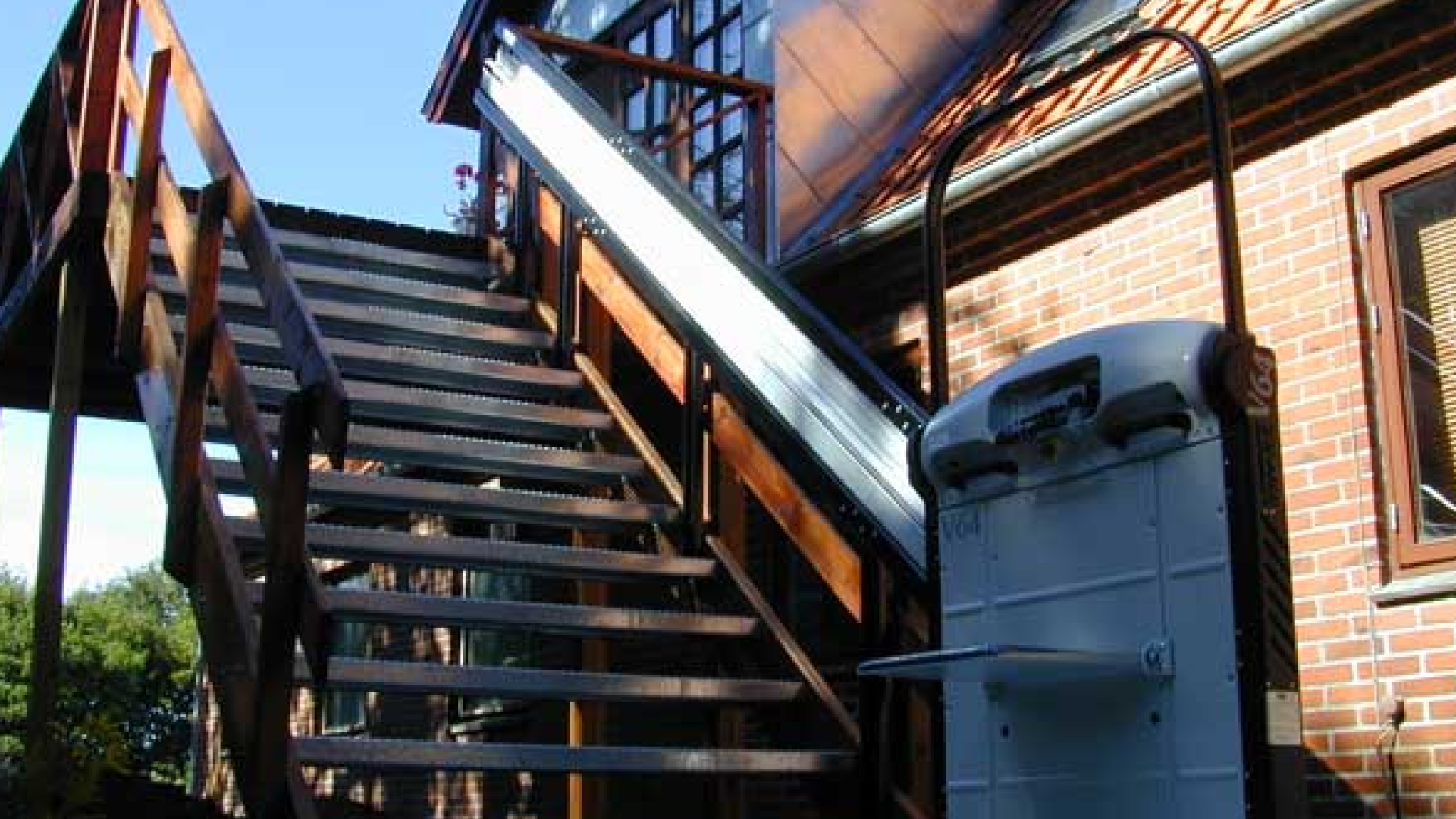 Otro servicio de Pertor: salvaescaleras