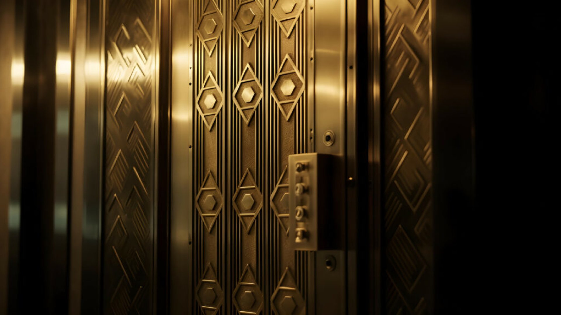 Los ascensores más famosos de la historia del cine y la televisión (II)