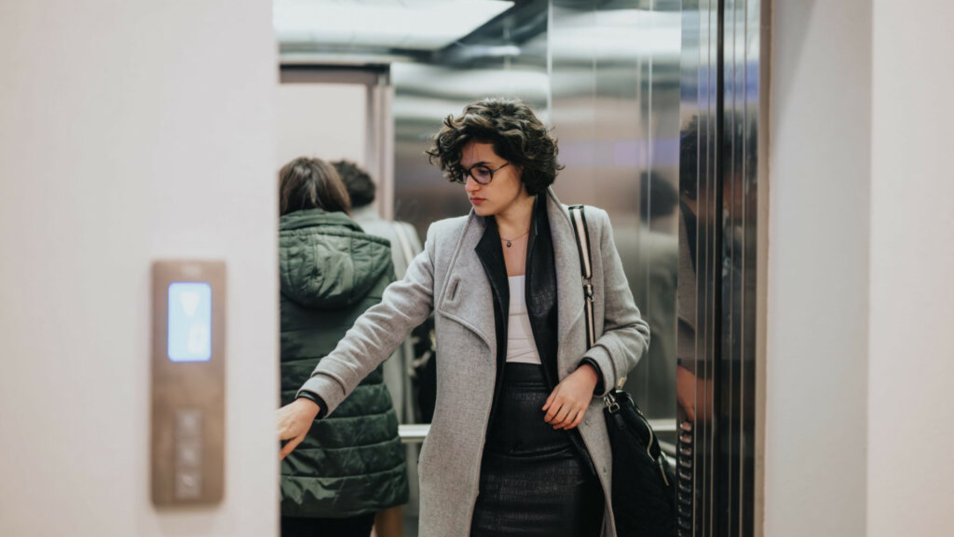 ¿Cuándo conviene modernizar un ascensor y no sustituirlo? (II)